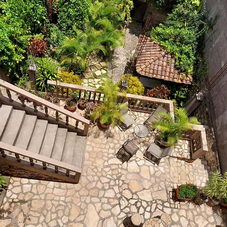Hotel La Escalinata Copán エクステリア 写真