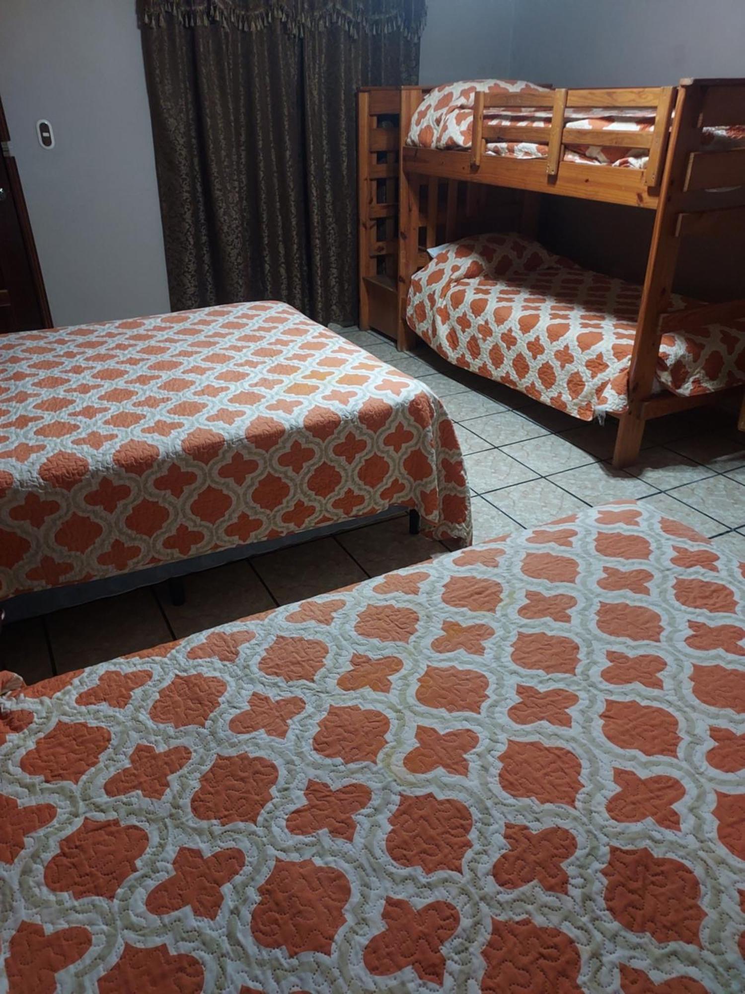 Hotel La Escalinata Copán エクステリア 写真