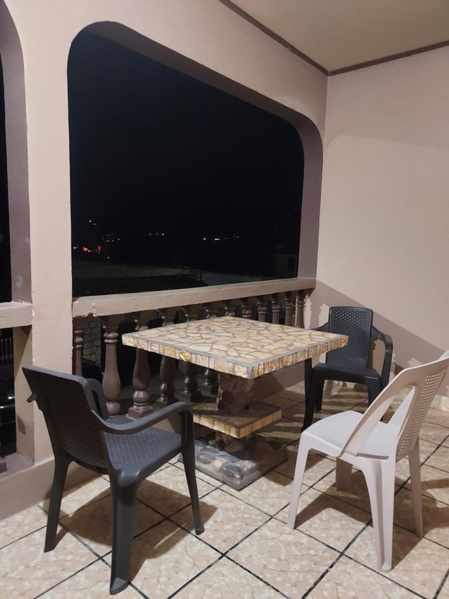 Hotel La Escalinata Copán エクステリア 写真