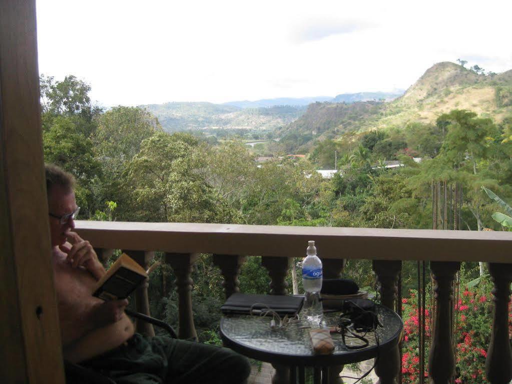 Hotel La Escalinata Copán エクステリア 写真
